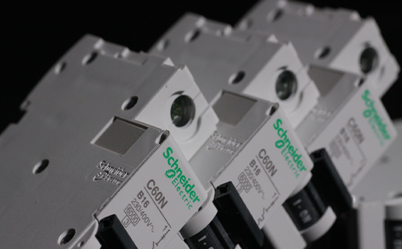 Low voltage switchgear